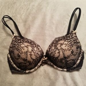 Victoria's Secret Push-up 32D EUC